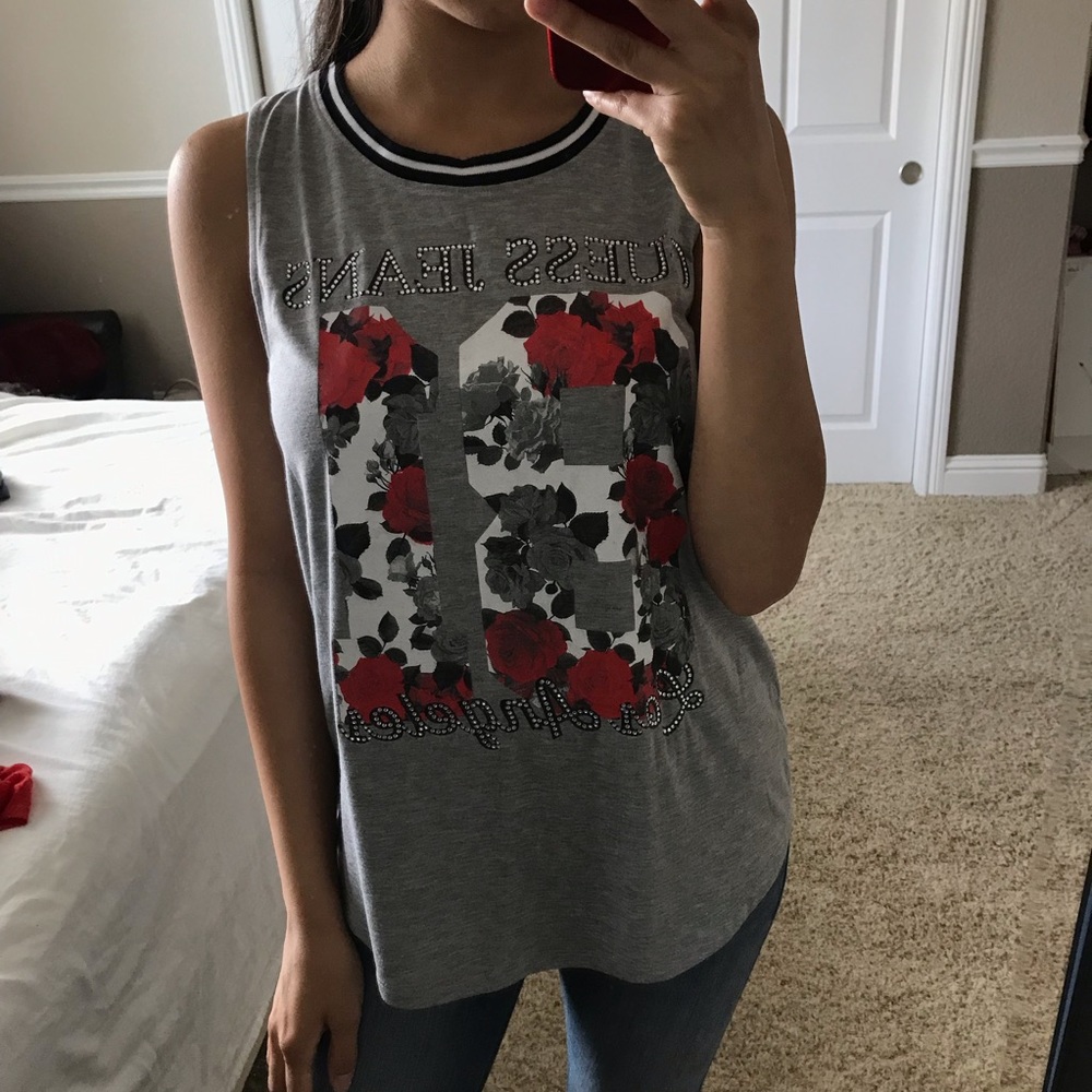 Guess tee